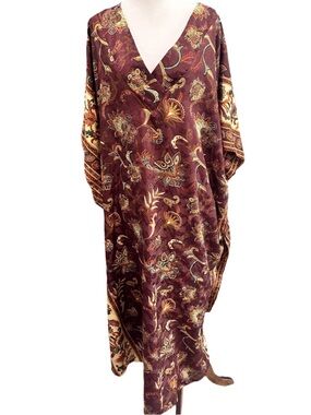 Simply Basic Vintage Boho Paisley V-Neck Kaftan in Burgundy Gold One Size
